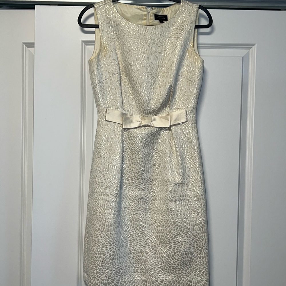 Jacki O Tahari Cream Sleeveless Dress
